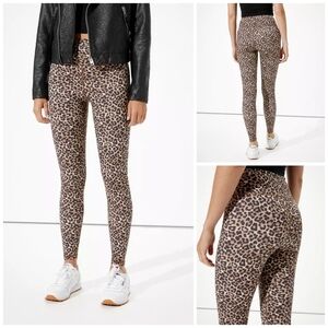 Aeo Everything hi waist leggings size M